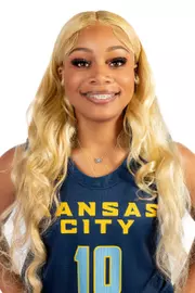 Nariyah Simmons Headshot 2023