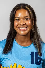 Lillie Fields 2023 Headshot