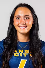 Sydney Huyck 2023 Headshot