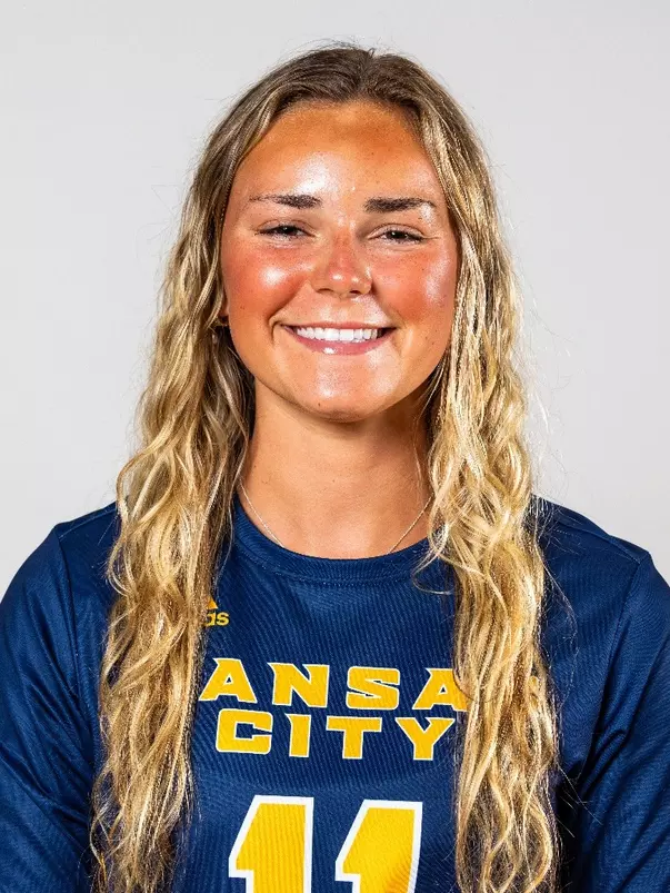 Caroline Keithley 2023 Headshot