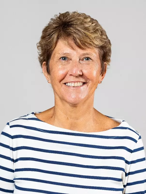 Christi Posey 2023 Headshot