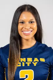 Odyssey Warren 2023 Headshot