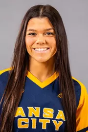 Abby Husak 2024 Headshot