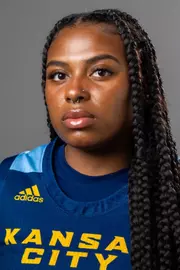 Ana Oliveira Dias Headshot 2024