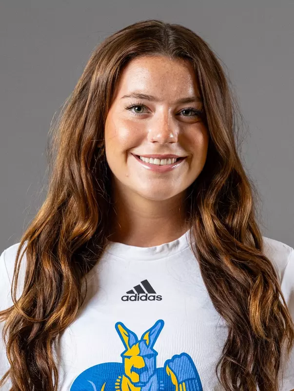 Lily Bremer 2024 Headshot