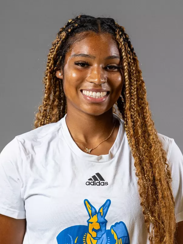 Julianna Lupercio 2024 Headshot