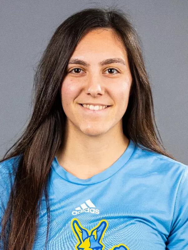 Joana Cardona Headshot 2024