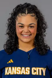 Hannah Burks2025 Headshot