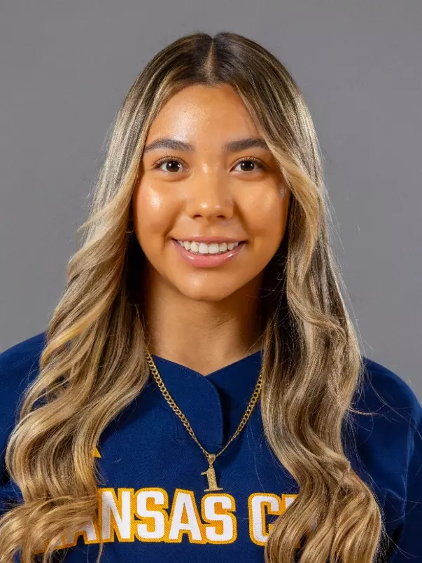 Leilani Bustamante 2025 Headshot