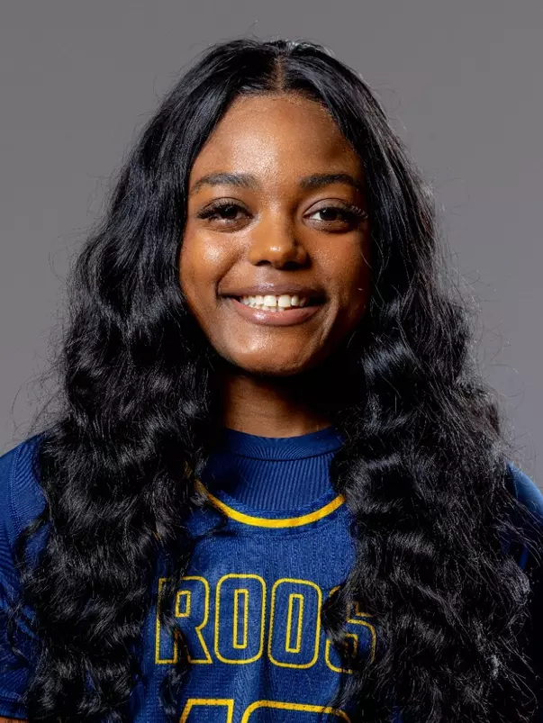 Carleigh Andrews 2025 Headshot