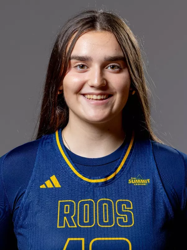 Claudia Frances 2025 Headshot