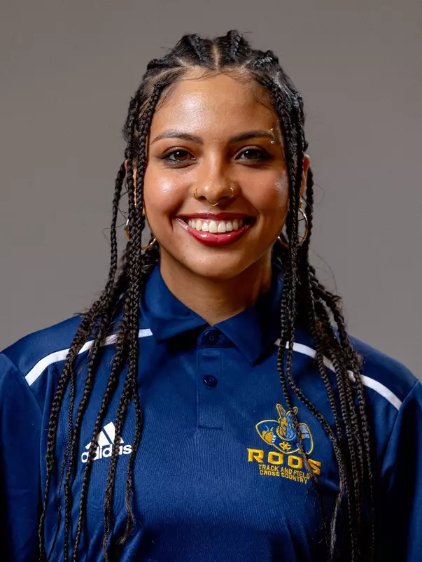 Alanie Rivera headshot