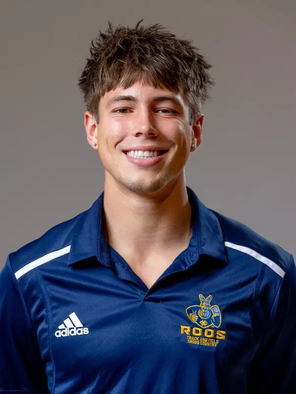 Hunter Ross headshot