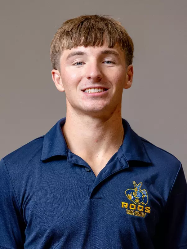 Logan Pratt headshot