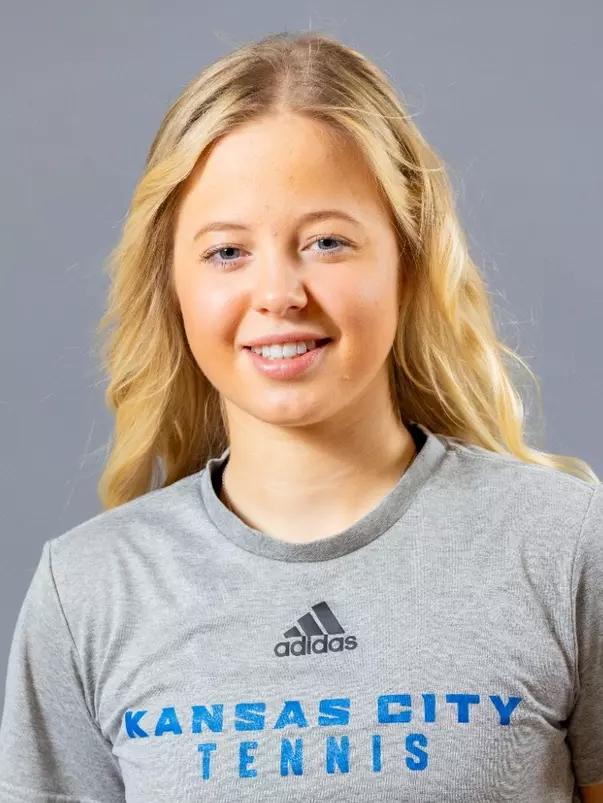 Sophie Marshman 2025 Headshot