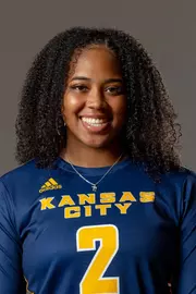 KAILEE DEFFEBAUGH HEADSHOT