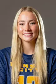 ALAINA LARSON HEADSHOT