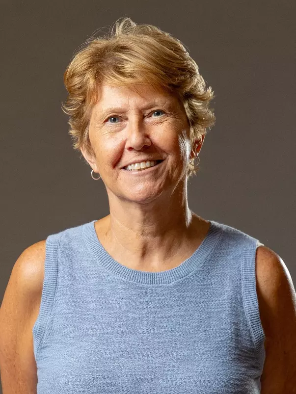 CHRISTI POSEY HEADSHOT