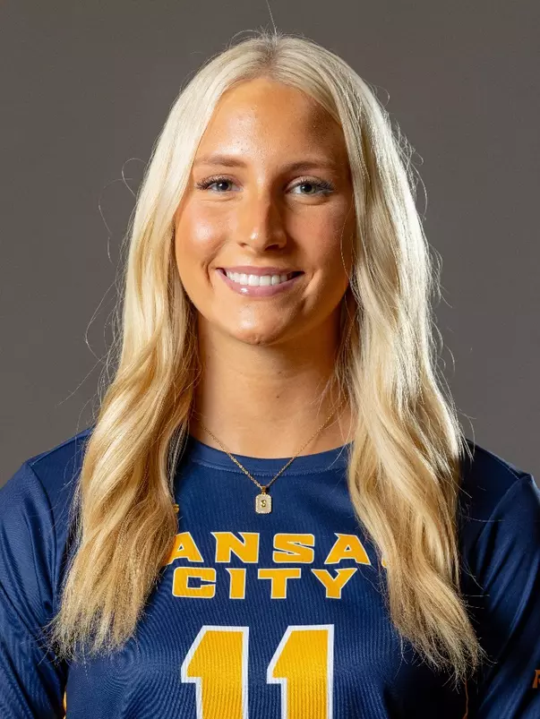 STELLA SMITH HEADSHOT