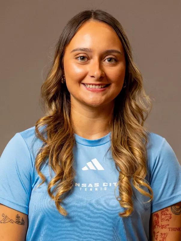 Luciana Braga headshot