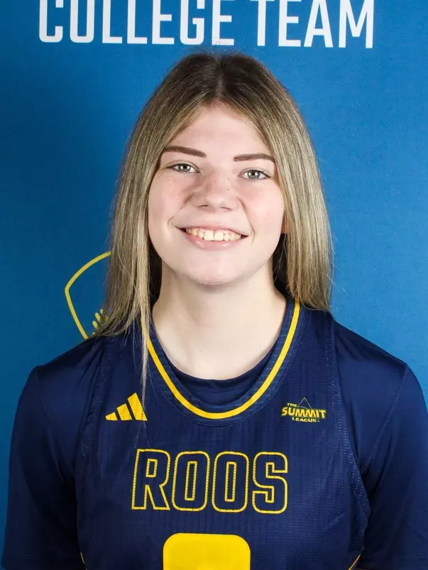 Avery Marchino Headshot