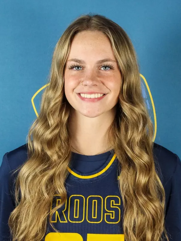 Josie Megehee Headshot