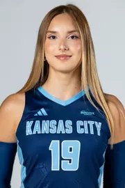 Gizem Eroglu Headshot