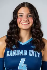 Natalie Ptacek Headshot