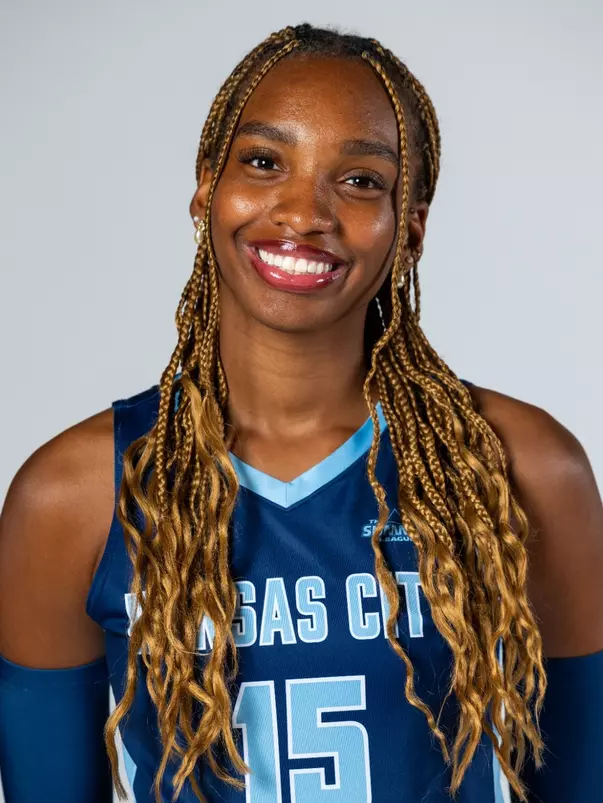 Ryanne Wattree Headshot