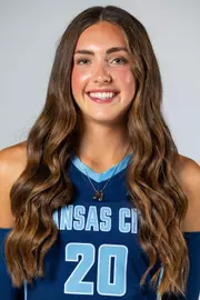 Mia Weaver Headshot