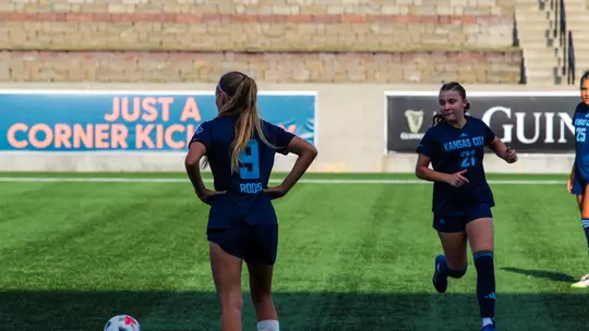 KCWSOC_vs._Creighton_K.Edwards