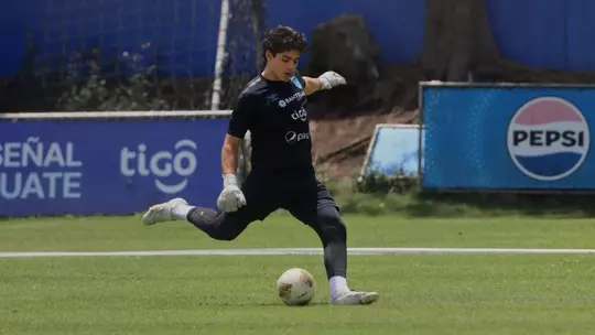Alvaro Medrano Kicking Ball