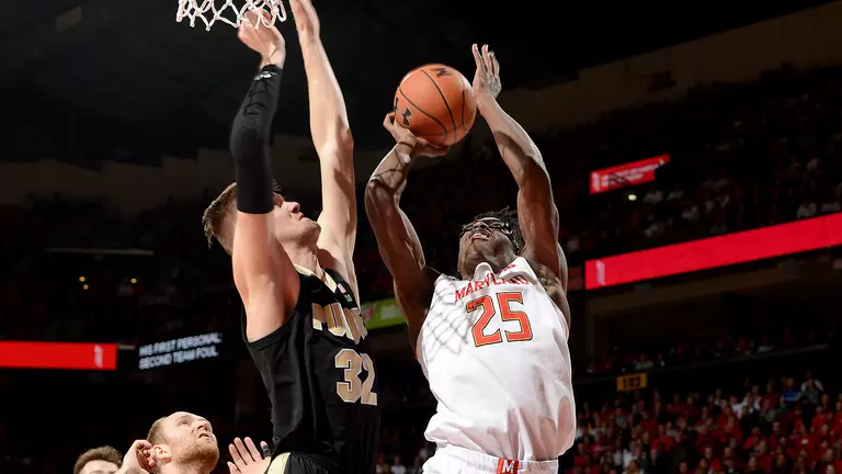 Jalen Smith scores 18 points against Purdue