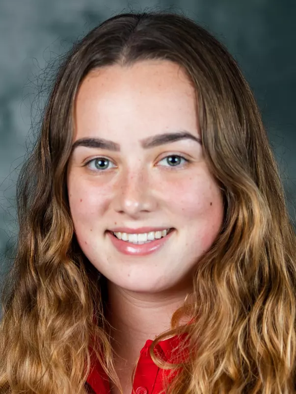 Athlete headshot of Alice Barnsdale taken on September 24, 2020. (Photo by Leah Stauffer)