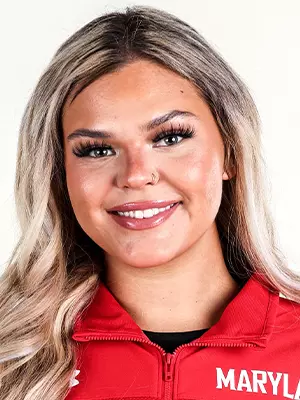 Amelia Lech Headshot