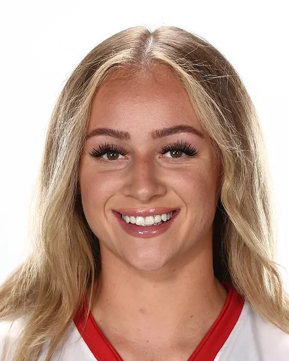 Julie Lynch headshot