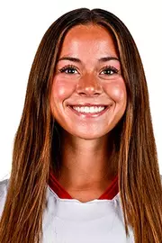 Caroline Koutsos Headshot
