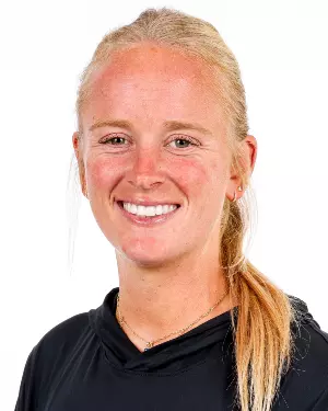 Caroline Steele headshot