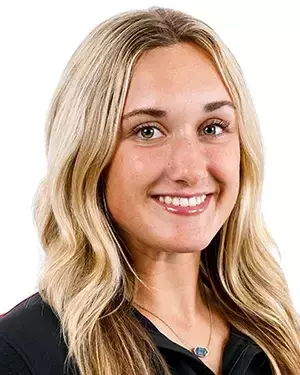 Julia Shearer headshot