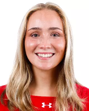 Celia Pell headshot