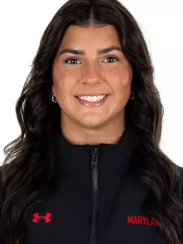 Alexis Czarrunchick Headshot