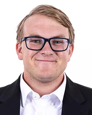 Brady Ruth