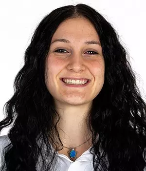 Nicole Fritea headshot