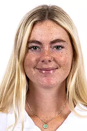 Sammi Woods Softball Headshot