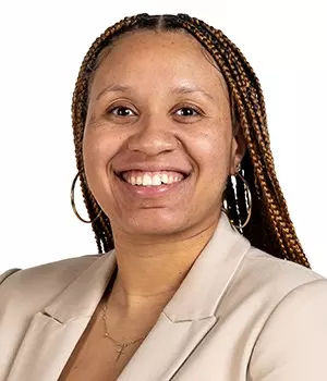 Lindsey Spann Pough headshot 26-27