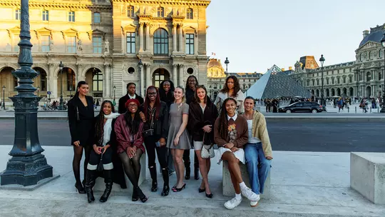 Maryland women's basketball at the Louvre