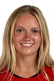Ella Beach Headshot