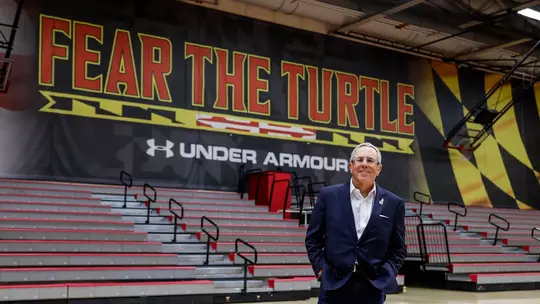 Longtime NBA executive Stephen M. Schanwald '77 is giving $15 million to create a new UMD golf performance center and to grow the Stephen M. Schanwald Sports Management Program in the Robert H. Smith School of Business.