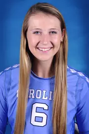 Holly Carlton headshot