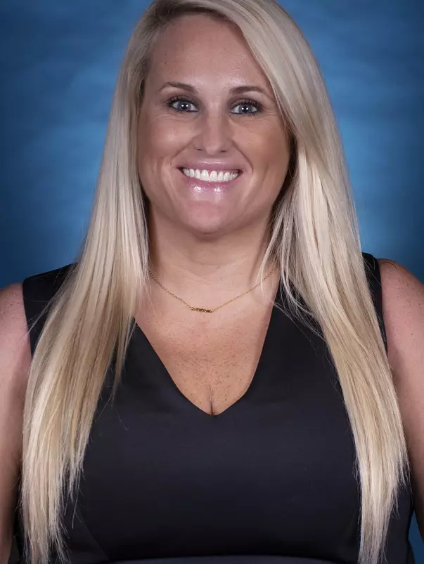 Bett Shelby
2018-2019 headshot
University of North Carolina Women's Basketball
Photo Day
Carmichael Arena
Chapel Hill, NC
Tuesday, October 2, 2018